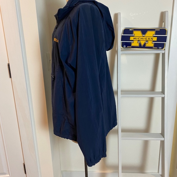 Vintage University of Michigan pullover nylon windbreaker - Picture 6 of 16